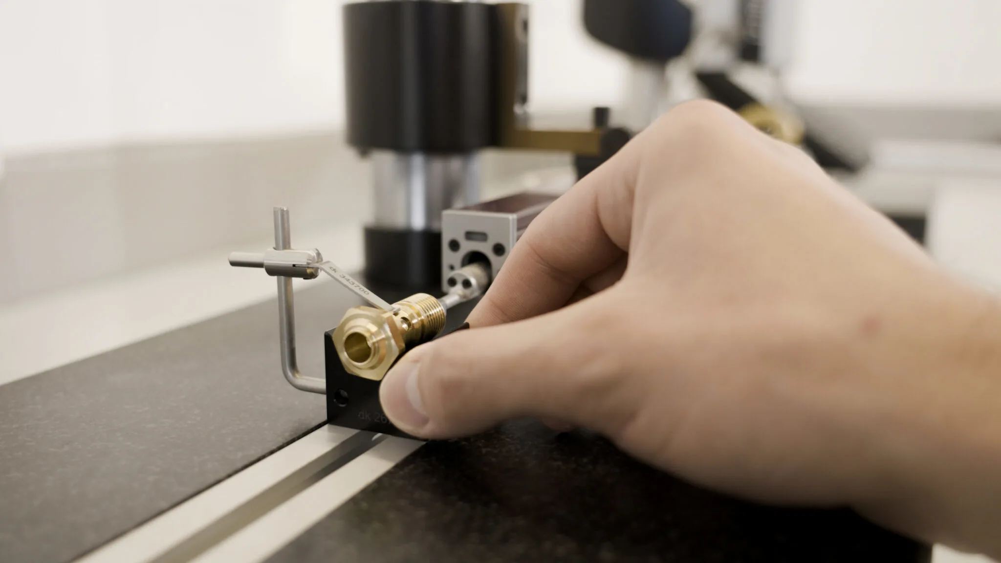 pruefraum timeline 1 00 46 35 03 2048x1152 1